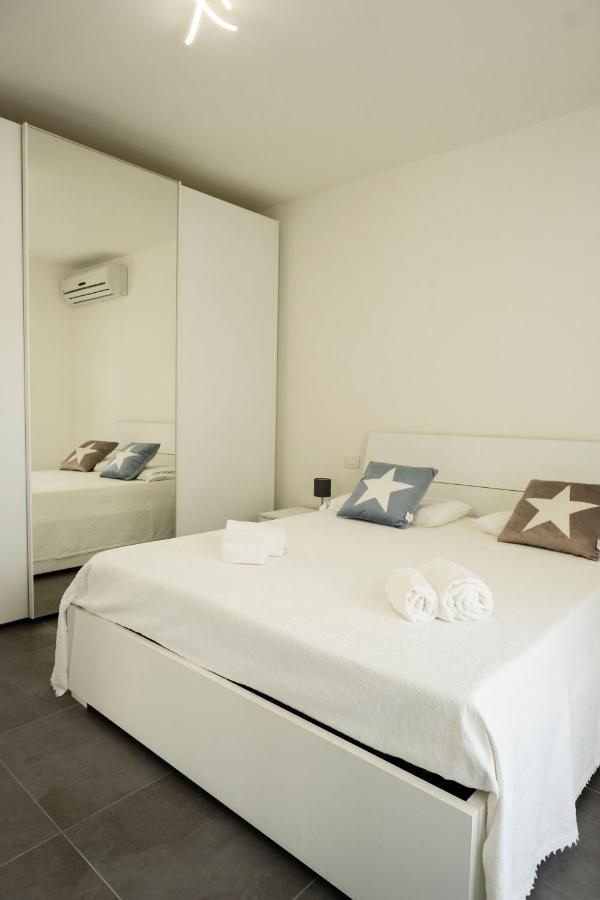Marali Lake Apartments Di Enrica Bianchera Desenzano del Garda Eksteriør bilde
