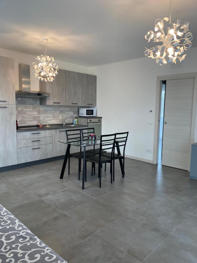 Marali Lake Apartments Di Enrica Bianchera Desenzano del Garda Eksteriør bilde